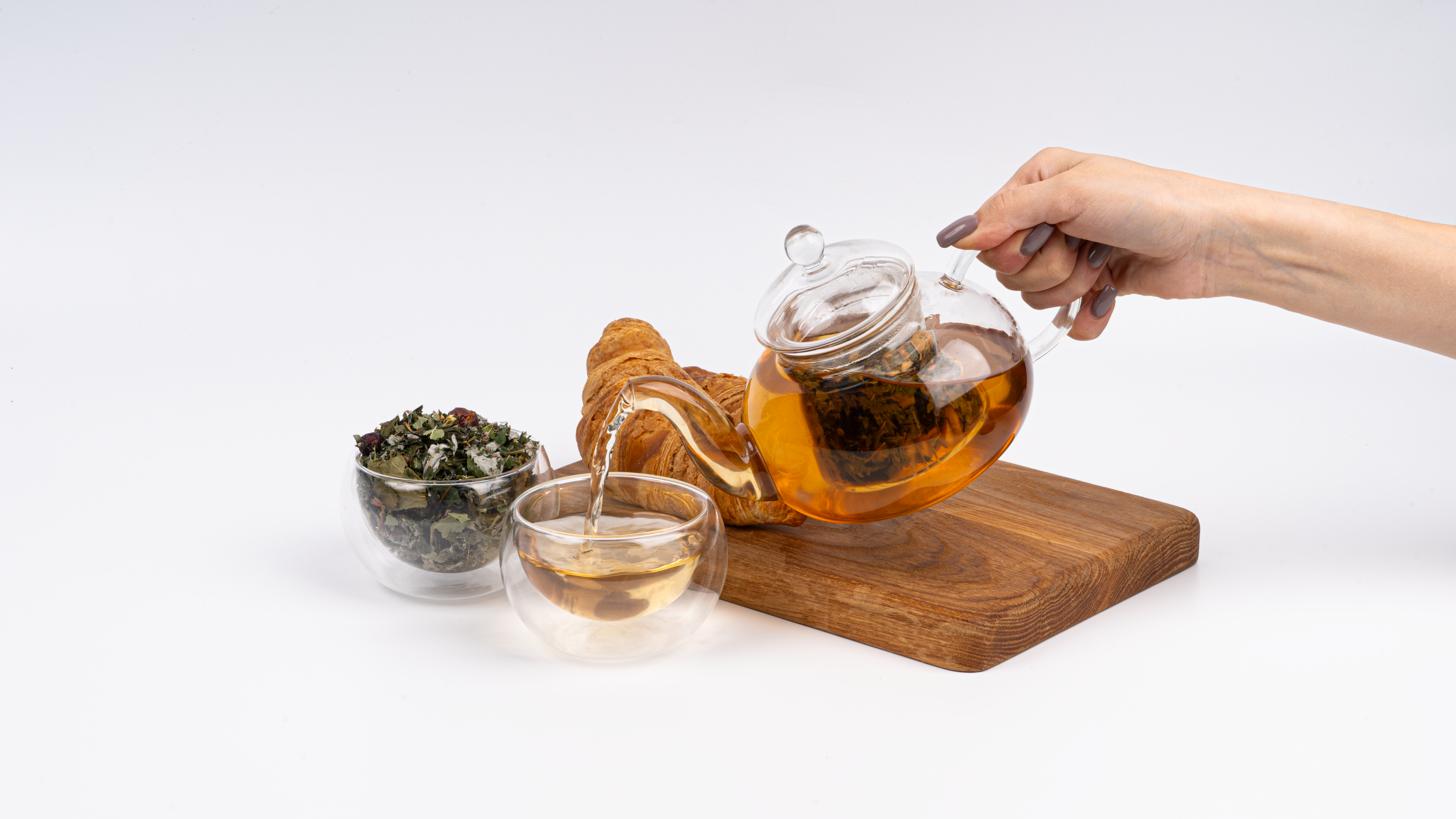 Липа, шиповник, корки апельсина, лист малины, крапива, лист смородины 55гр